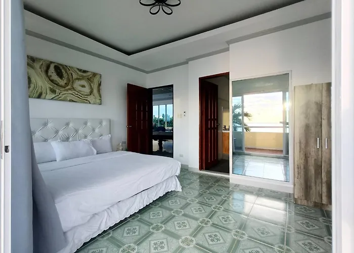 Beachvilla 5br | Billiard | Fiber 100mbps Medellin