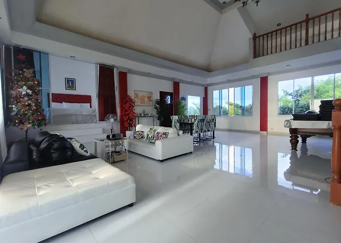 Beachvilla 5br | Billiard | Fiber 100mbps 別荘 *
